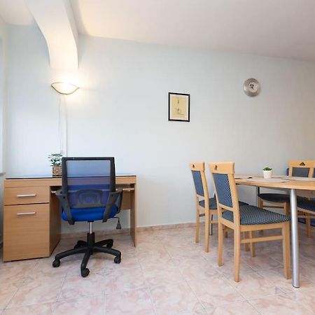 Sunny & Convenient On Dondoukov Blvd, 1 Bdr Zaimov Apartment Sofia Exterior photo