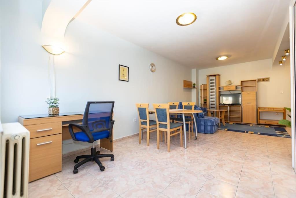 Sunny & Convenient On Dondoukov Blvd, 1 Bdr Zaimov Apartment Sofia Exterior photo
